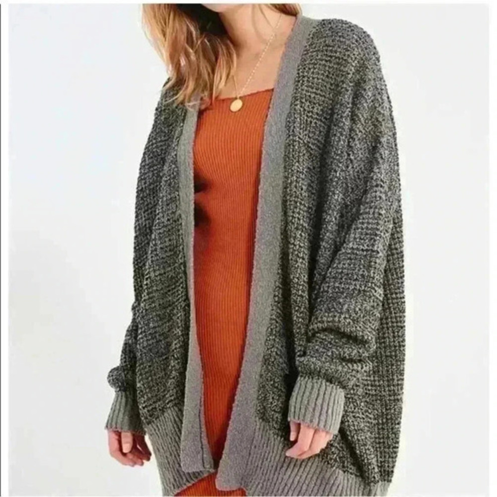 Urban Outfitters Open Cardigan Sz XS Gray Open Face Knit Cotton Oversized Casual
